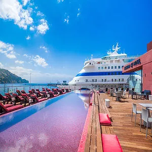 Pestana Cr7 (adults Only) Hotell Funchal (Madeira)