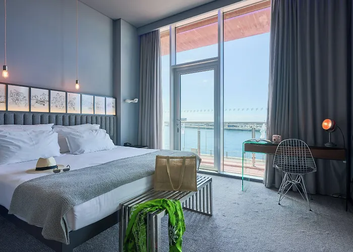 Pestana Cr7 (adults Only) מלון