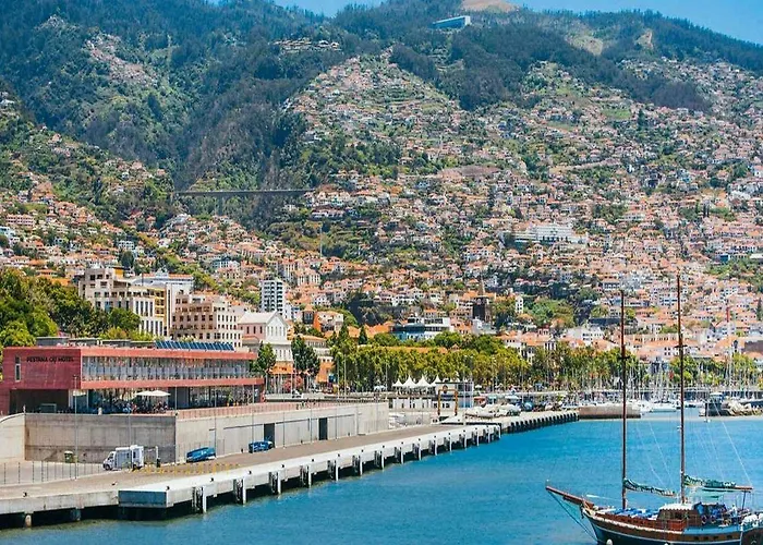 Pestana Cr7 (adults Only) מלון 4*